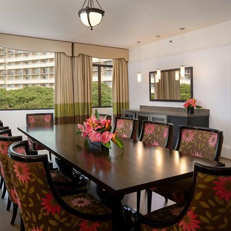 The Royal Hawaiian, A Luxury Collection Resort, Waikiki Гонолулу Экстерьер фото