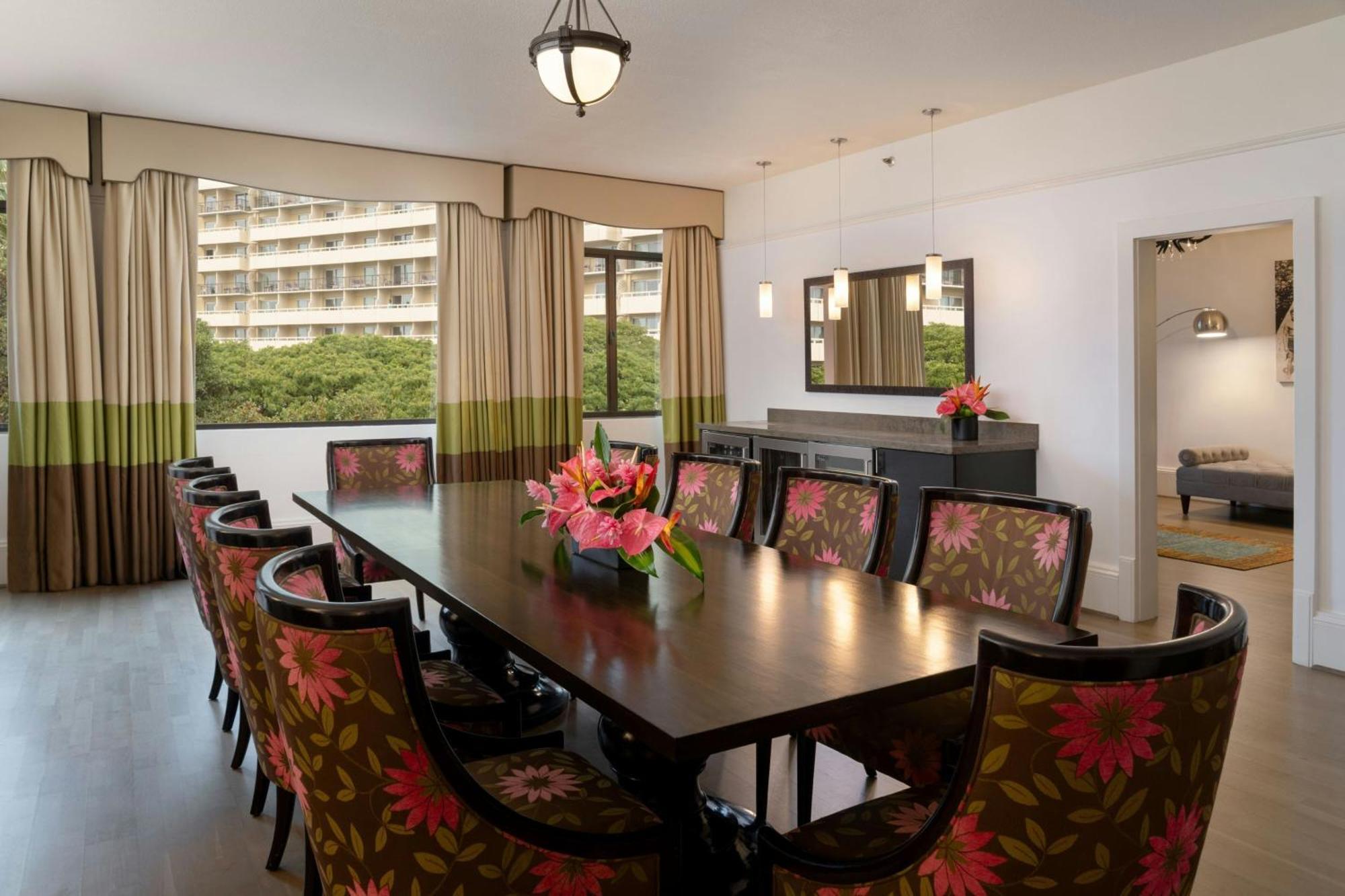 The Royal Hawaiian, A Luxury Collection Resort, Waikiki Гонолулу Экстерьер фото